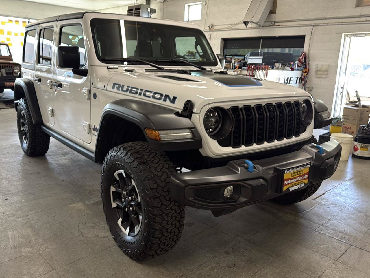 Used 2024 Jeep Wrangler Unlimited Rubicon 4xe w/ Technology Group AWD/4WD image 71