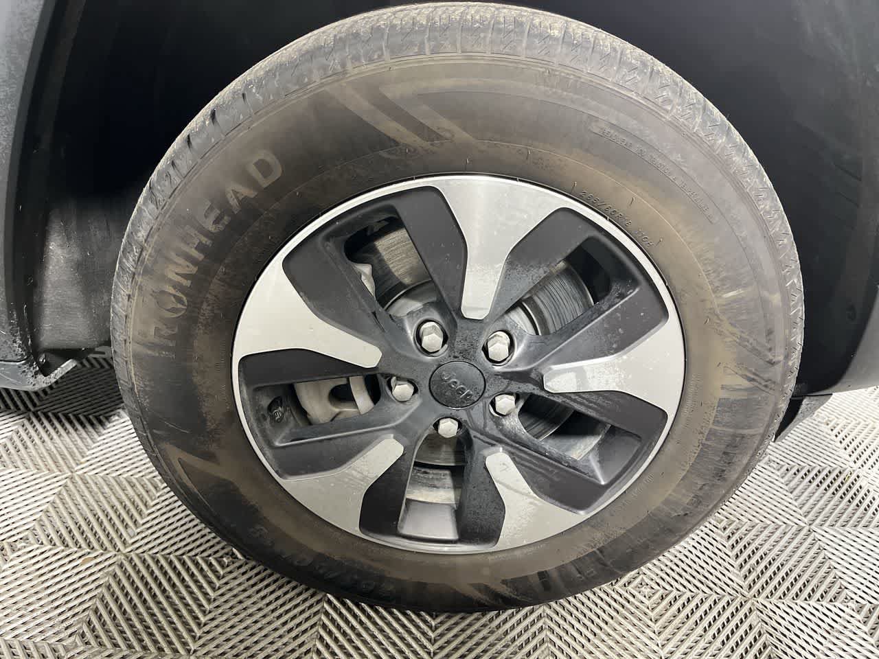Used 2024 Jeep Grand Cherokee Limited 4xe AWD/4WD image 10