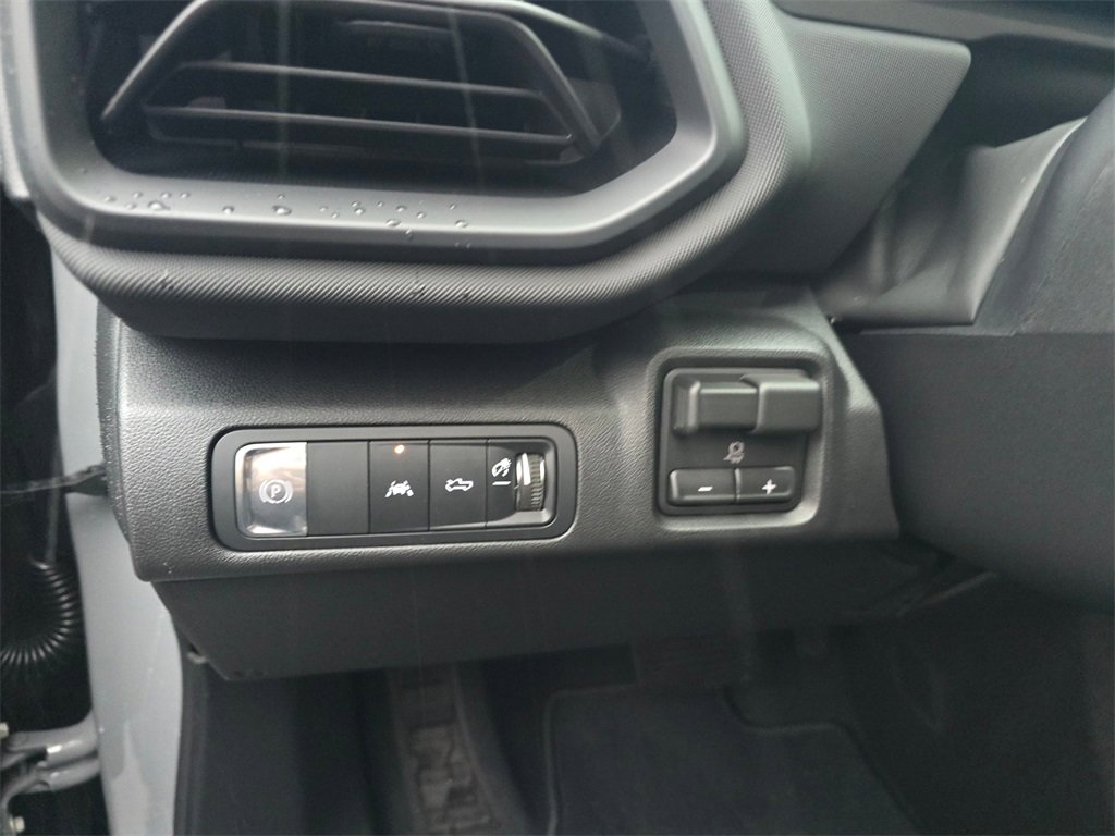 Used 2026 Chevrolet Silverado EV LT image 20