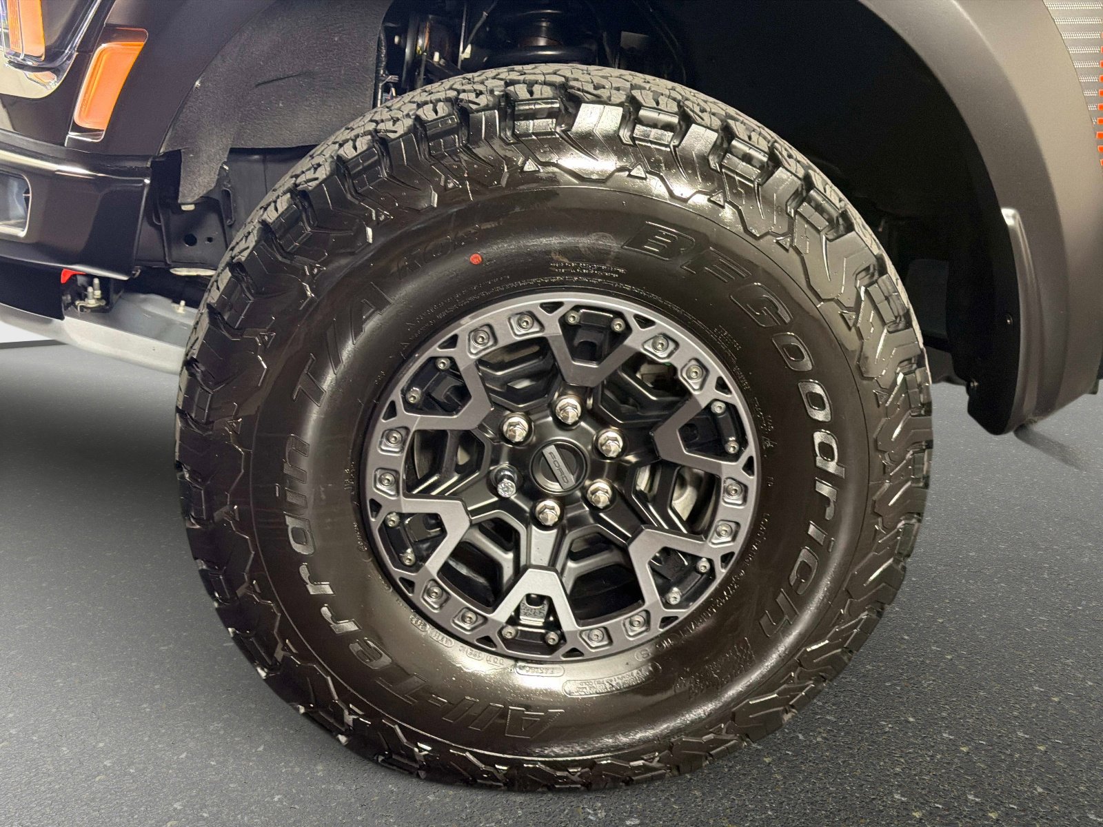 Used 2025 Ford F150 Raptor w/ Equipment Group 803A Raptor R AWD/4WD image 11