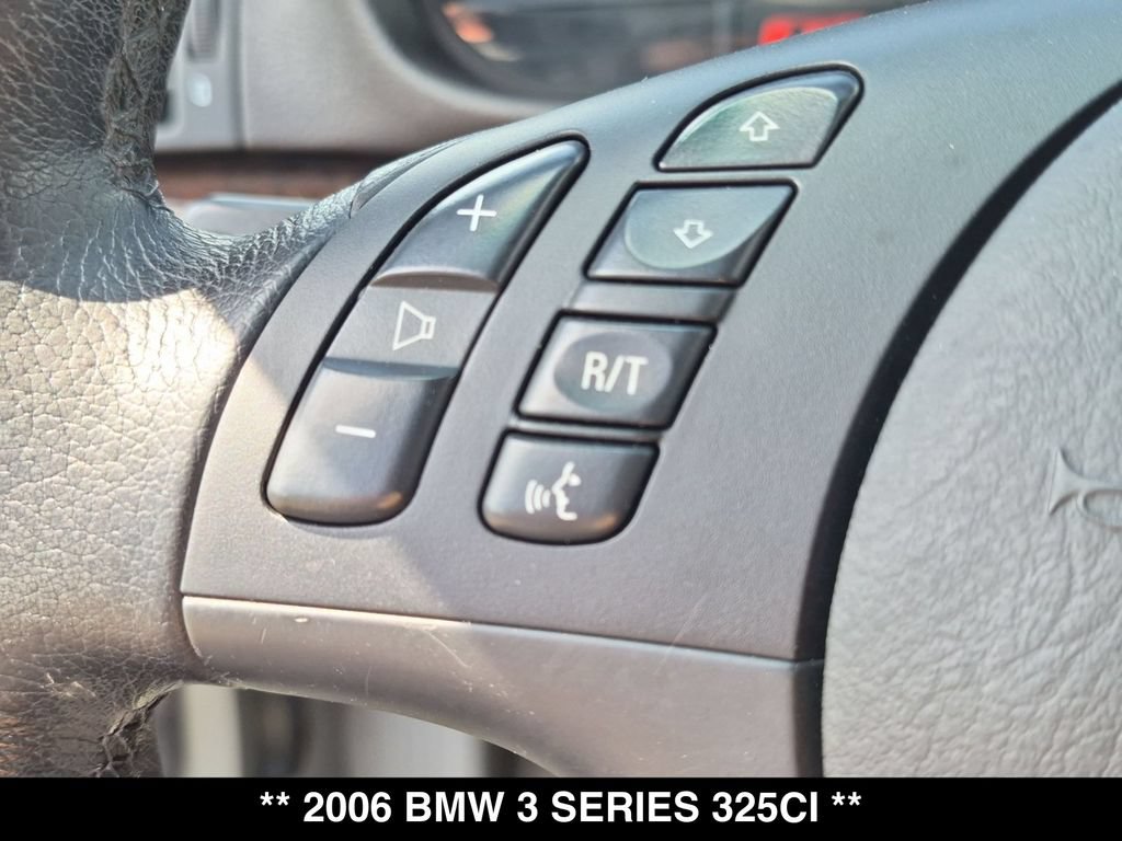 Used 2006 BMW 325Ci Convertible RWD image 4