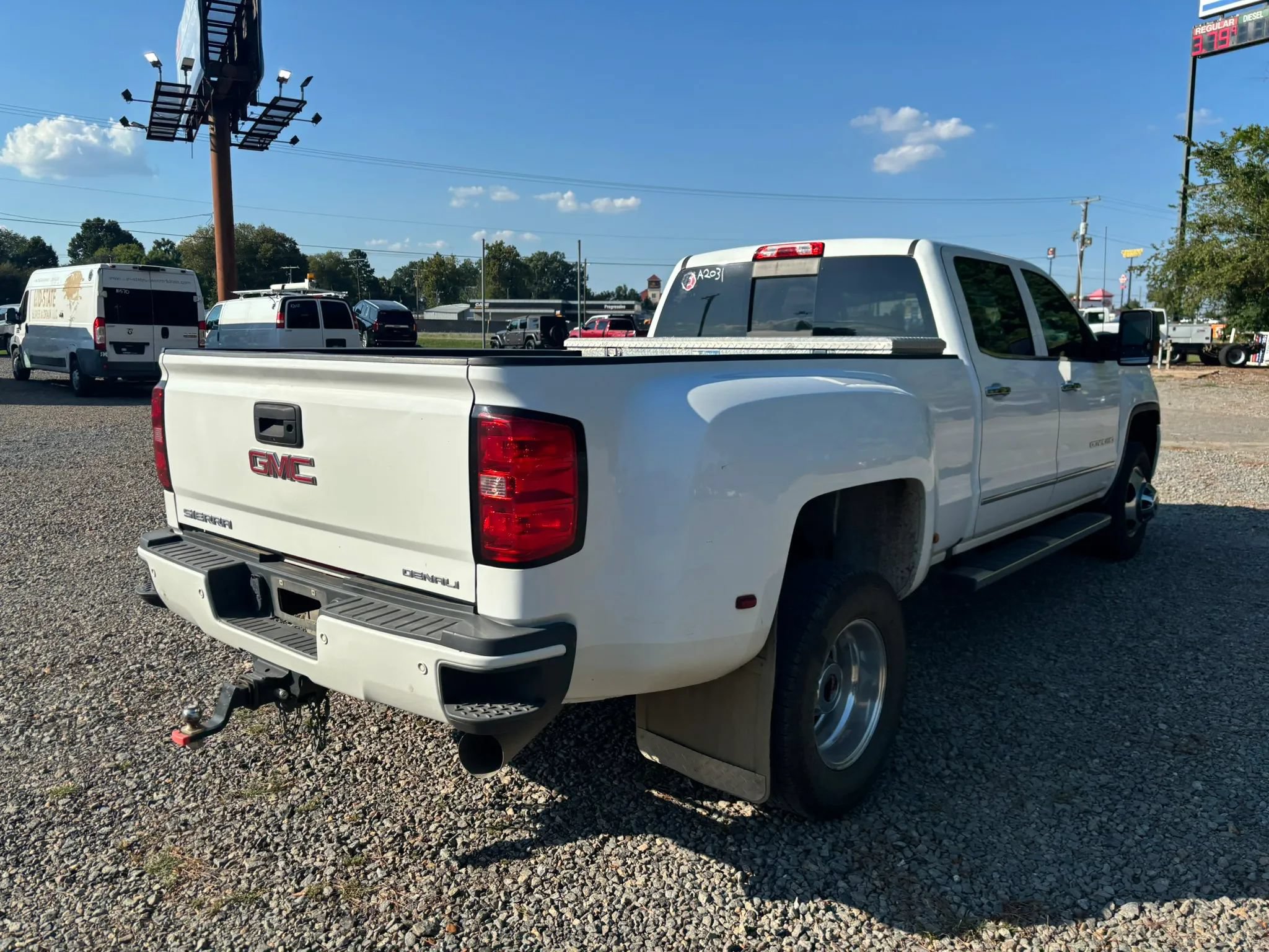 Used 2016 GMC Sierra 3500 Denali w/ Duramax Plus Package AWD/4WD image 4