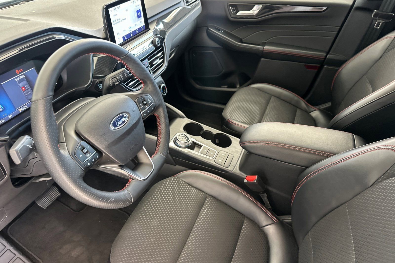 Used 2025 Ford Escape ST-Line AWD/4WD image 10