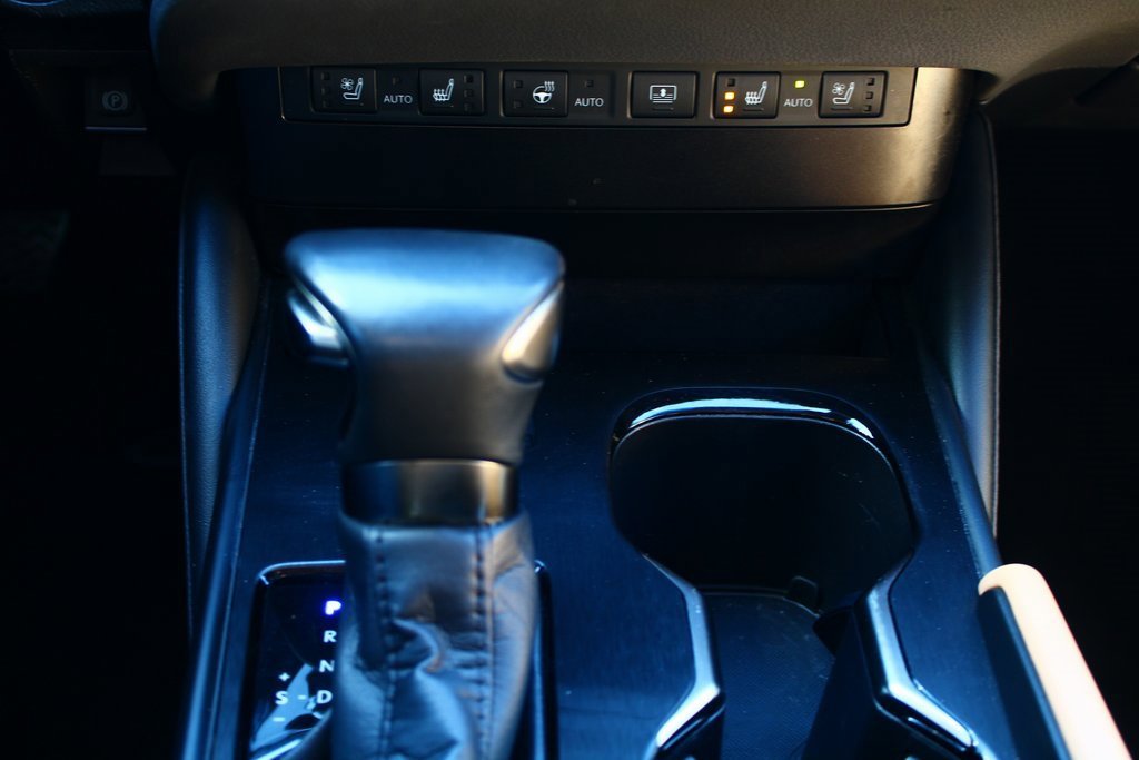 Used 2024 Lexus ES 350 Ultra Luxury image 19