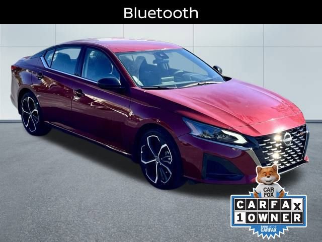 Certified 2025 Nissan Altima 2.5 SR image 3