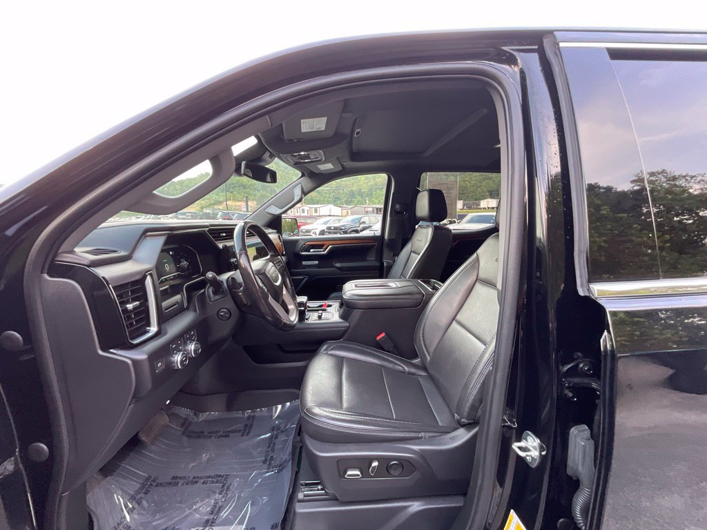 Used 2022 GMC Sierra 1500 Denali AWD/4WD image 9