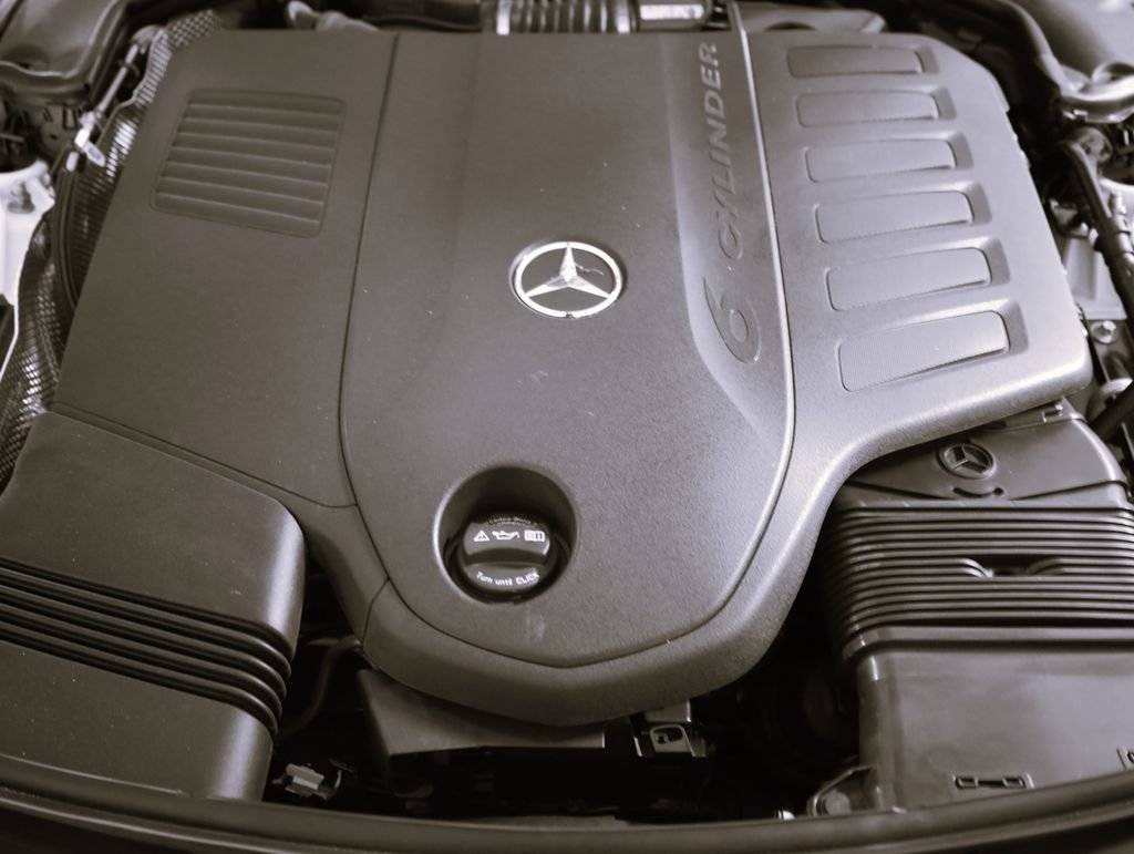 Used 2025 Mercedes-Benz CLE 450 4MATIC Cabriolet image 95