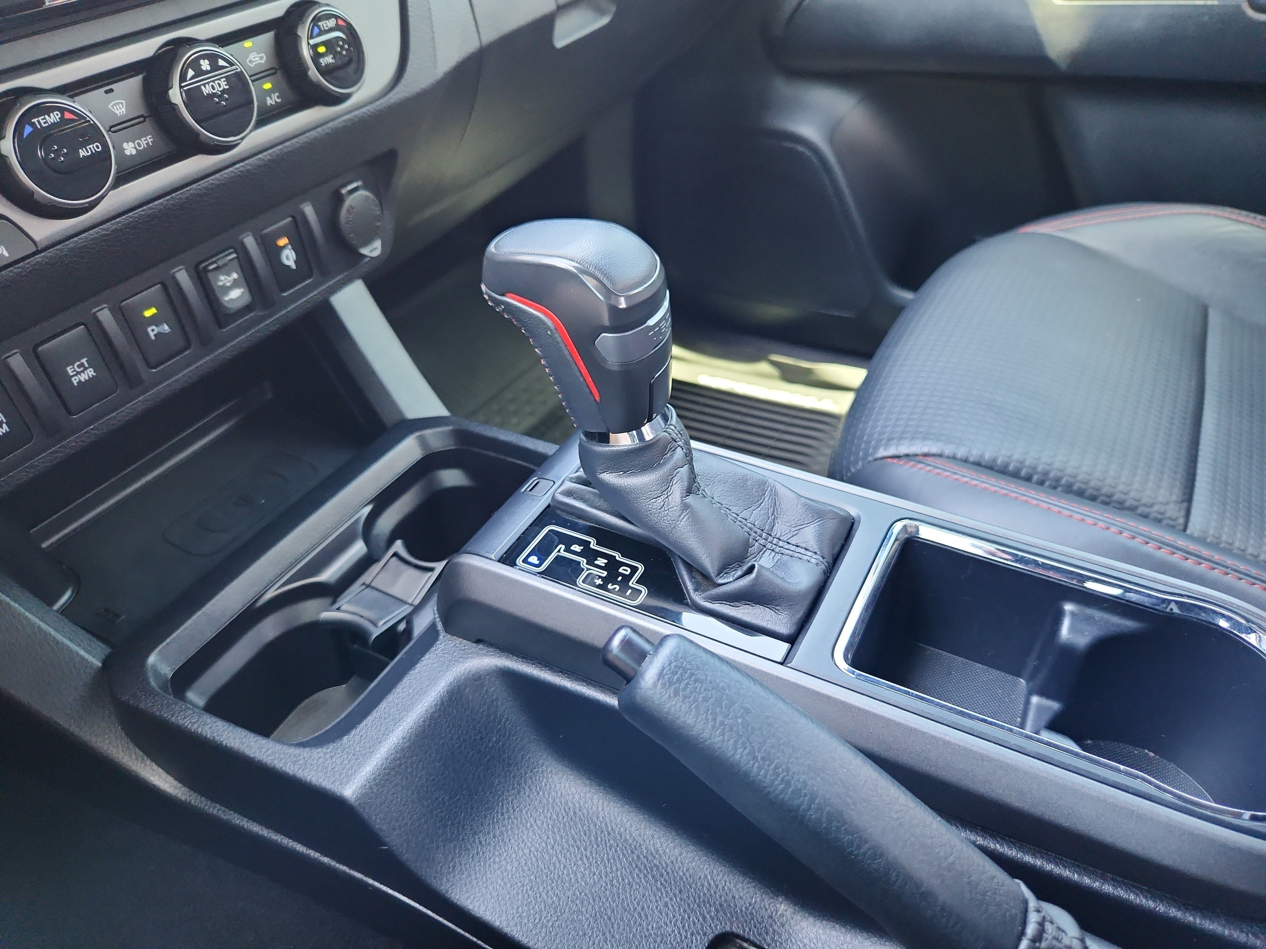 Used 2017 Toyota Tacoma TRD Pro AWD/4WD image 23