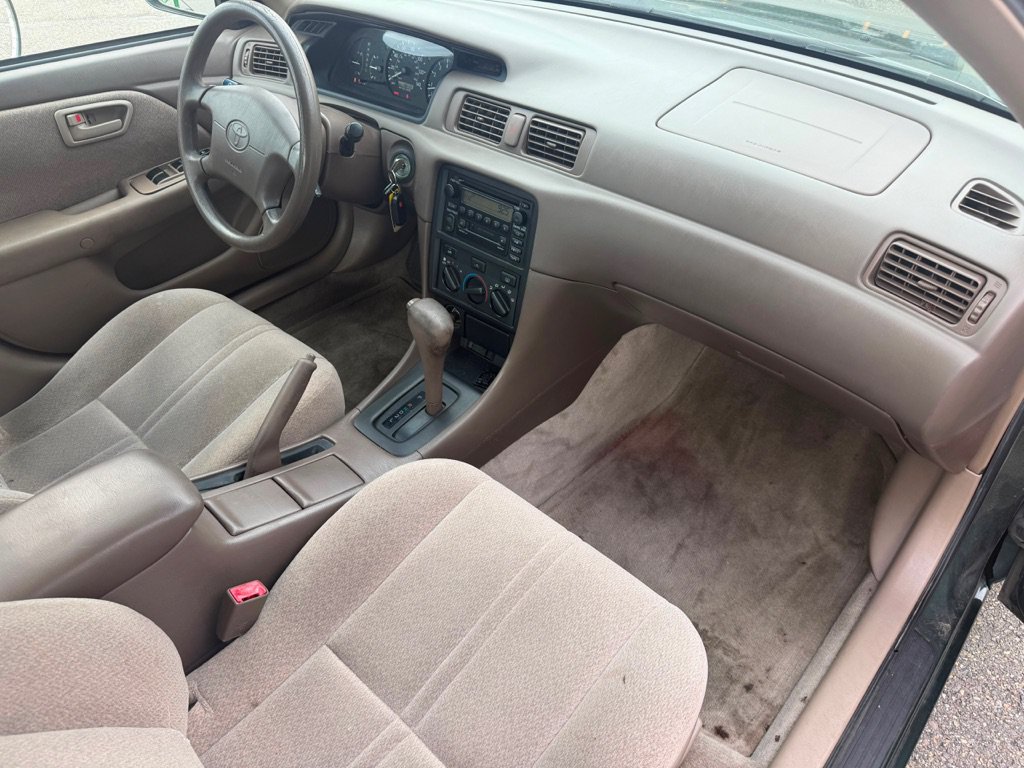 Used 2001 Toyota Camry CE FWD image 13