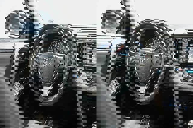 Certified 2015 Toyota RAV4 Limited image 15