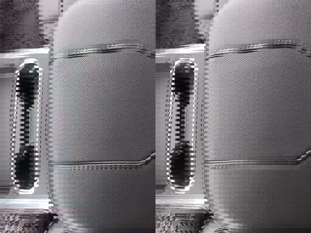 Used 2025 Chevrolet Silverado 3500 LTZ w/ LTZ Plus Package image 21