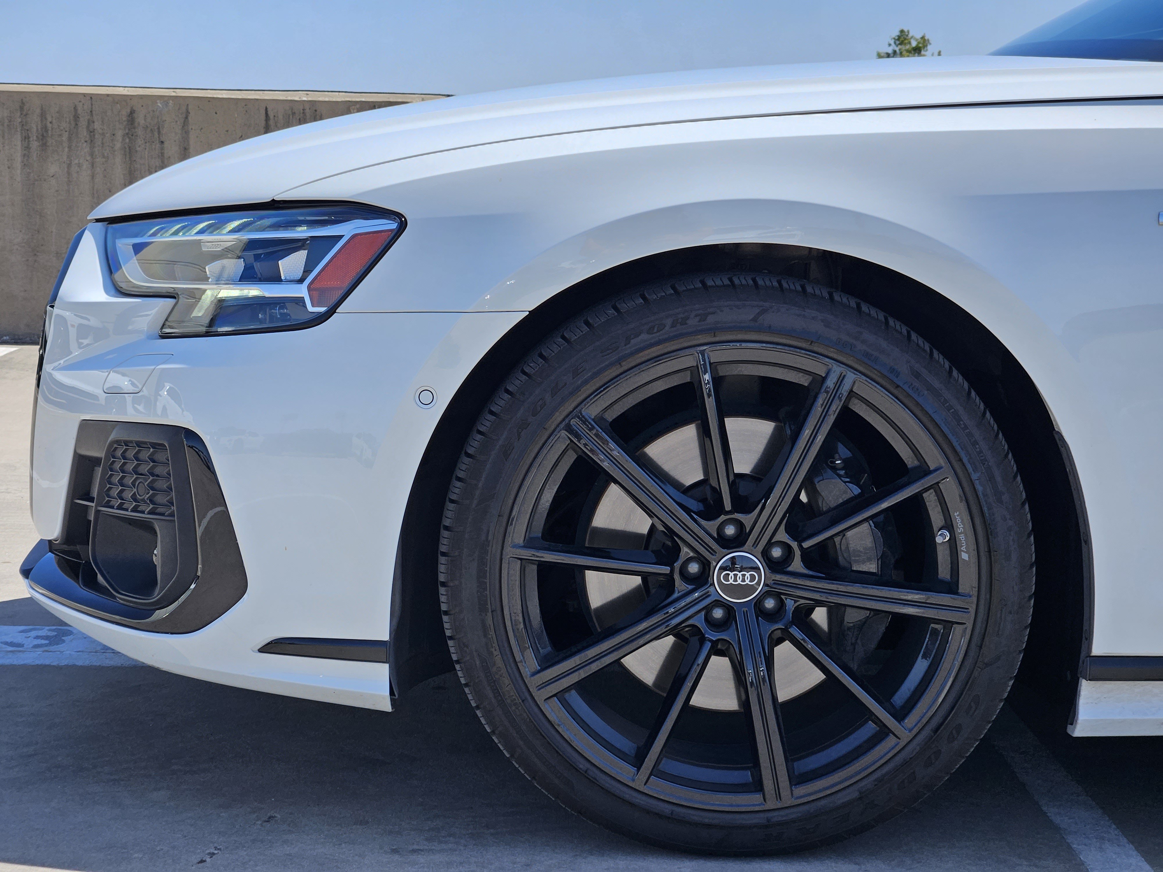Used 2024 Audi A8 L 3.0T AWD/4WD image 13