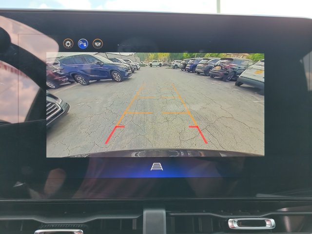 Used 2026 Chevrolet Equinox LT w/ Convenience Package II FWD image 17