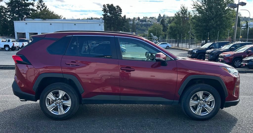 Certified 2025 Toyota RAV4 XLE w/ Convenience Package AWD/4WD image 4