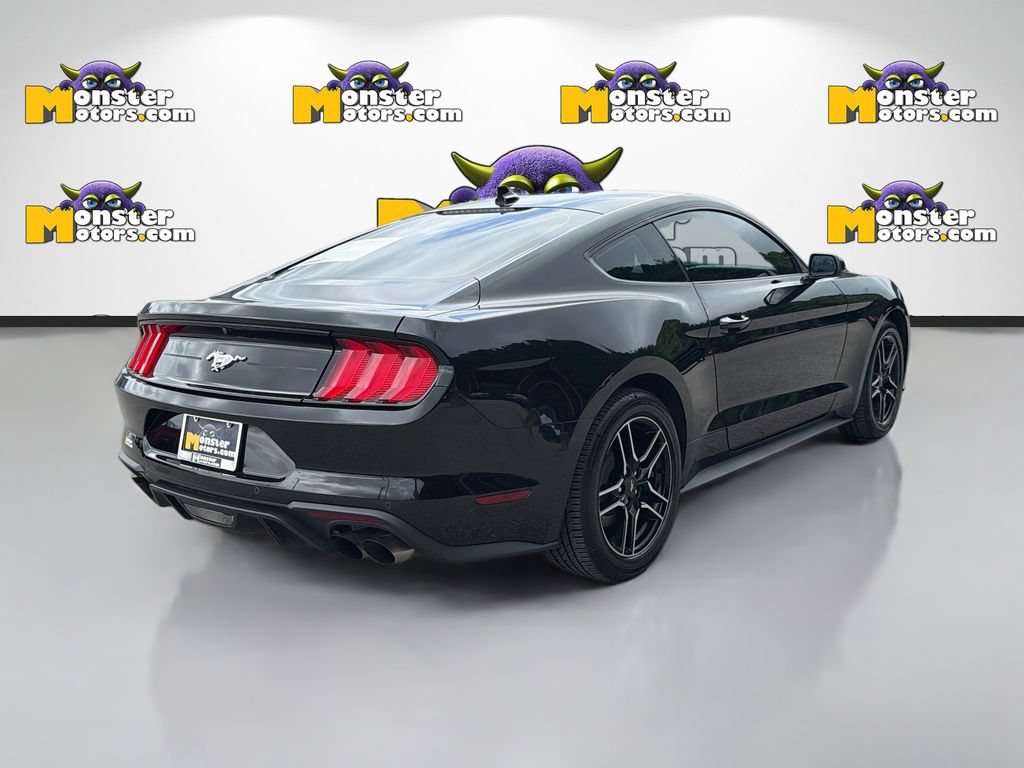 Used 2023 Ford Mustang Coupe RWD image 5