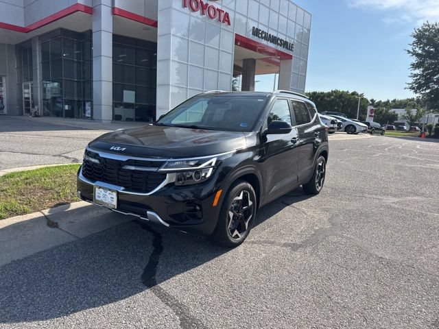 Used 2024 Kia Seltos EX AWD/4WD image 2