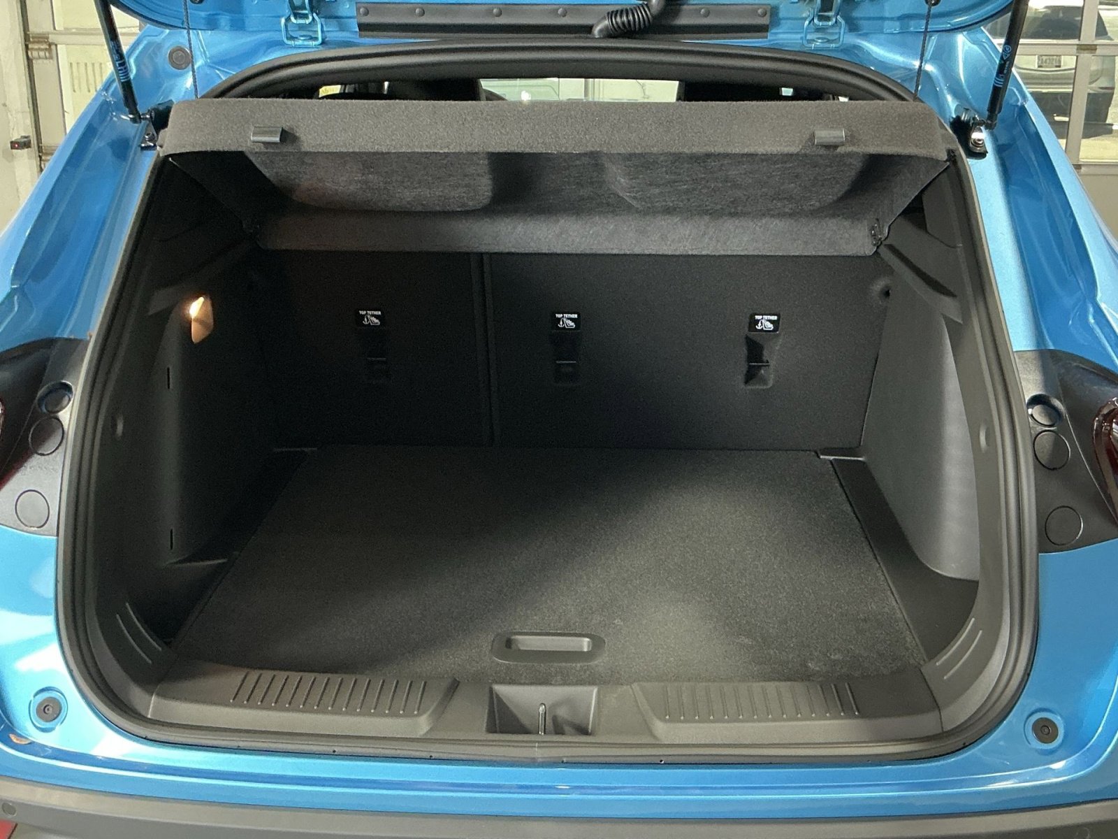 New 2026 Chevrolet Trax RS w/ Sunroof Package image 32