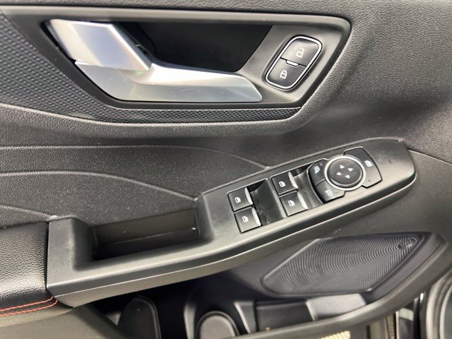 Used 2024 Ford Escape ST-Line w/ Tech Pack #1 AWD/4WD image 13