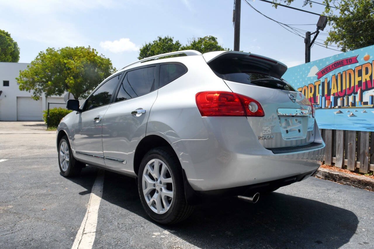 Used 2013 Nissan Rogue SL FWD image 12
