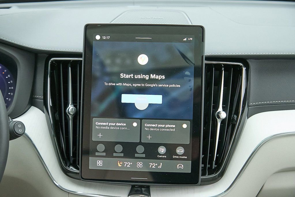New 2026 Volvo XC60 B5 Ultra w/ Protection Package Premier image 25