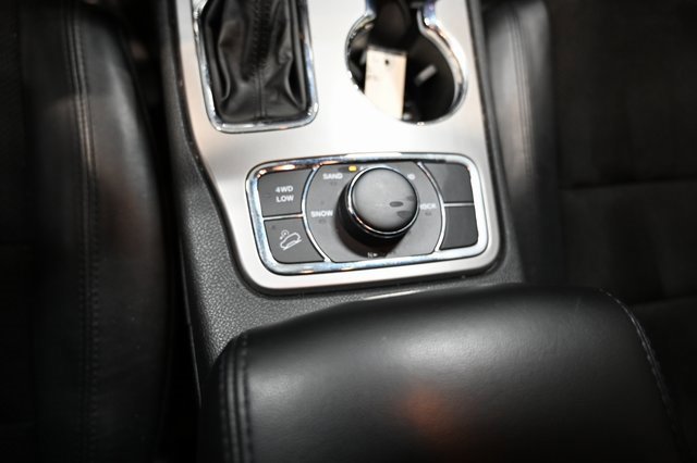 Used 2022 Jeep Grand Cherokee Laredo X image 20