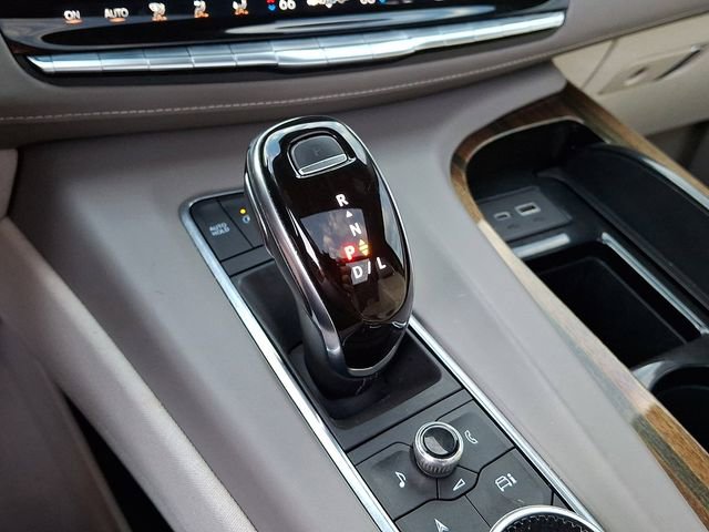 Used 2021 Cadillac Escalade ESV Premium Luxury Platinum image 16