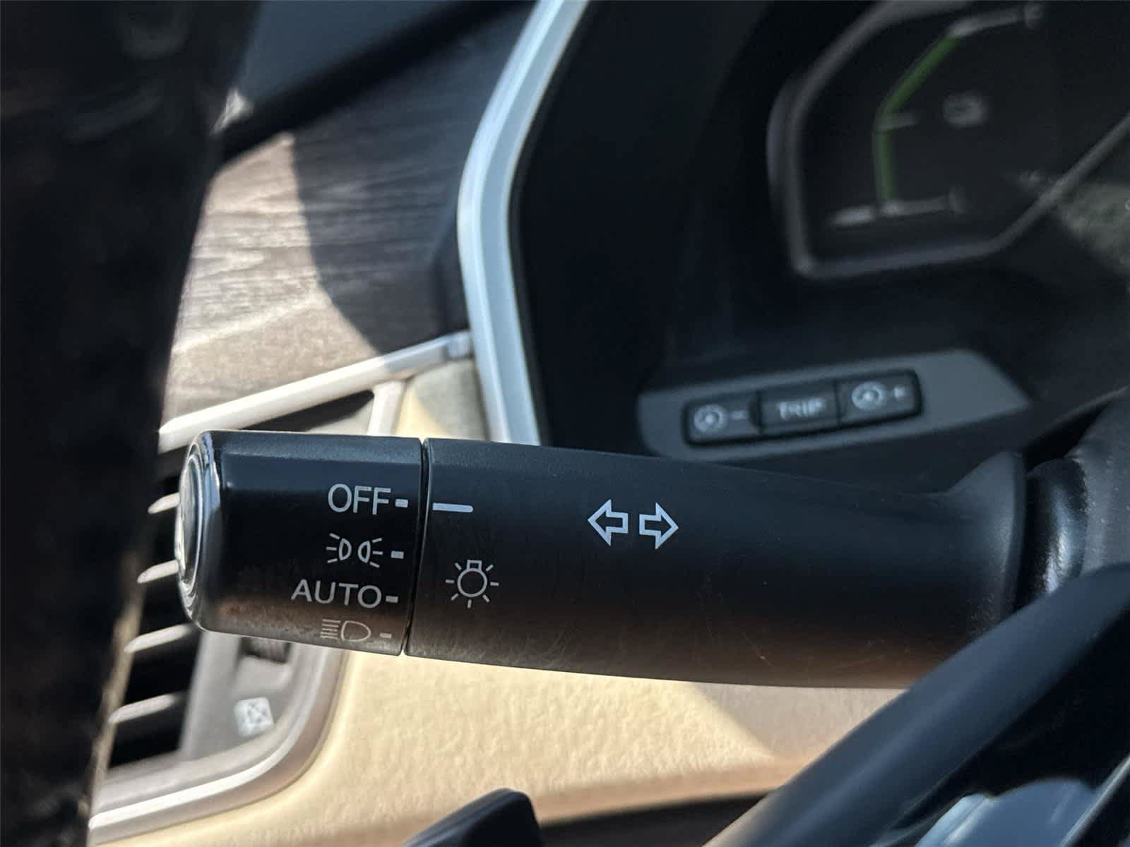 Used 2018 Honda Clarity Touring image 24