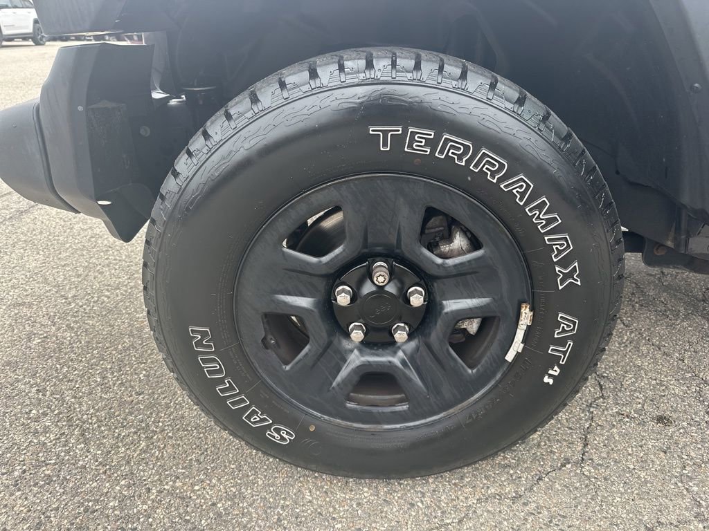 Used 2020 Jeep Wrangler Unlimited Sport image 32