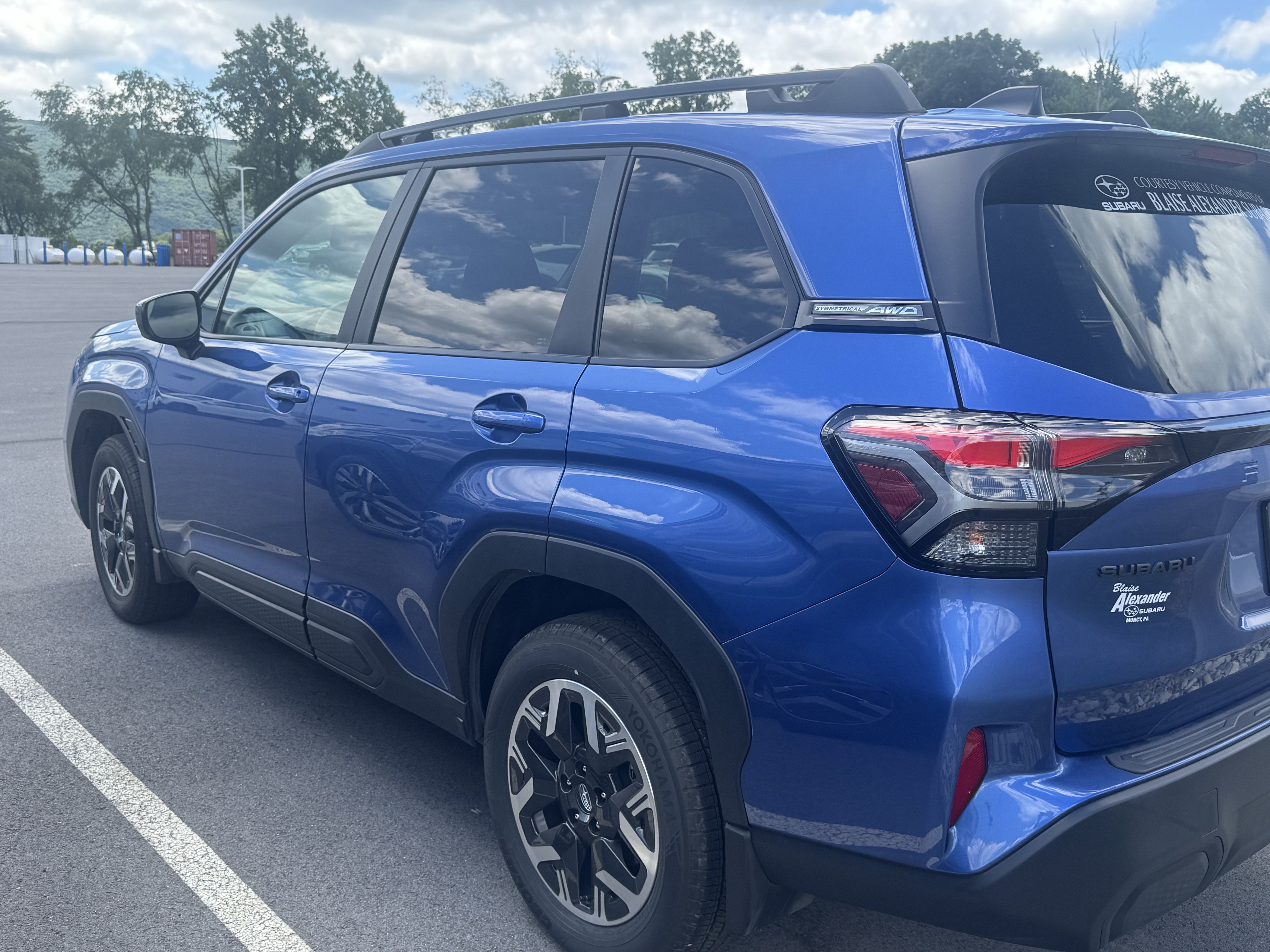 Used 2026 Subaru Forester Premium AWD/4WD image 4