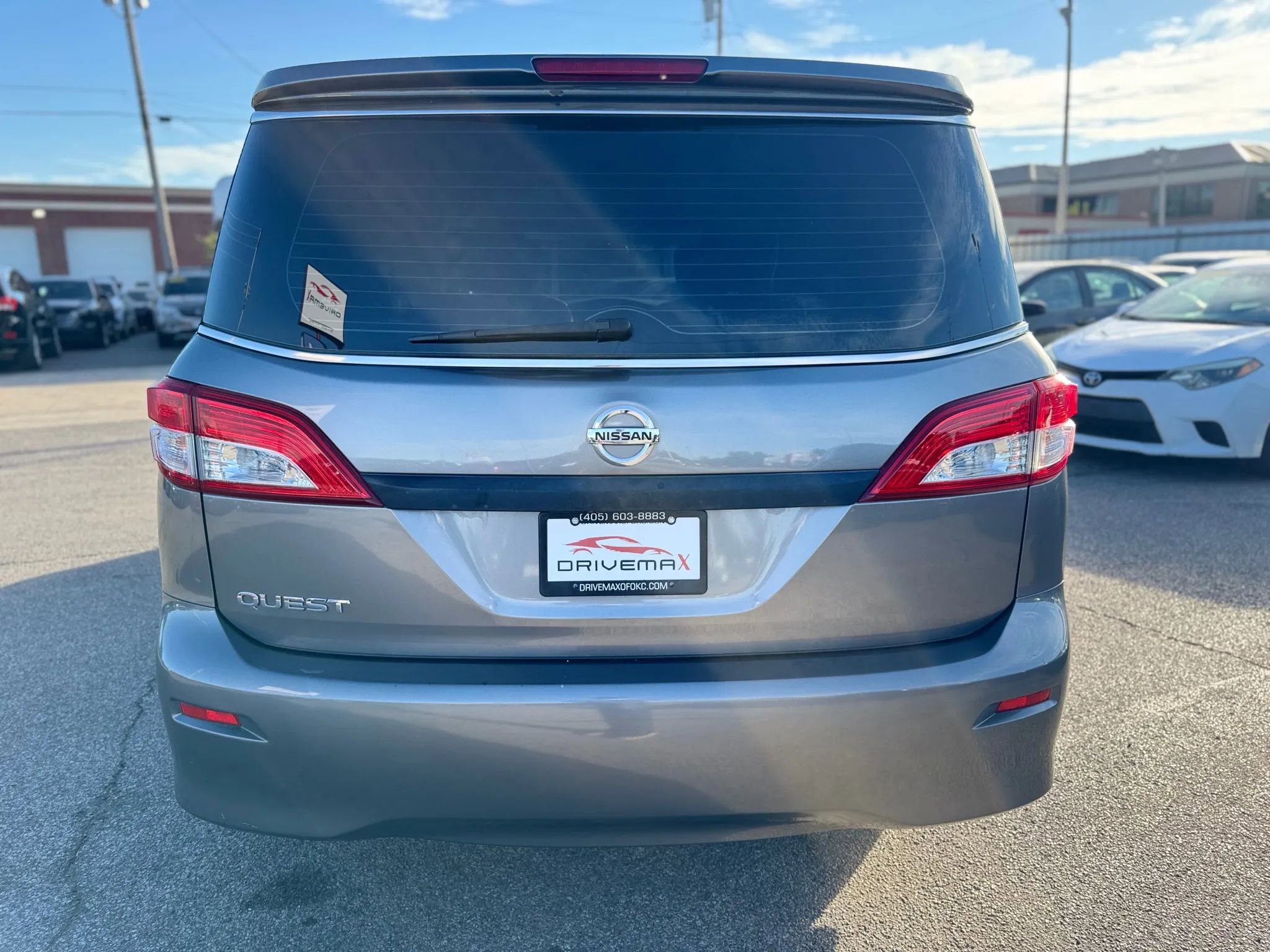 Used 2015 Nissan Quest S image 5