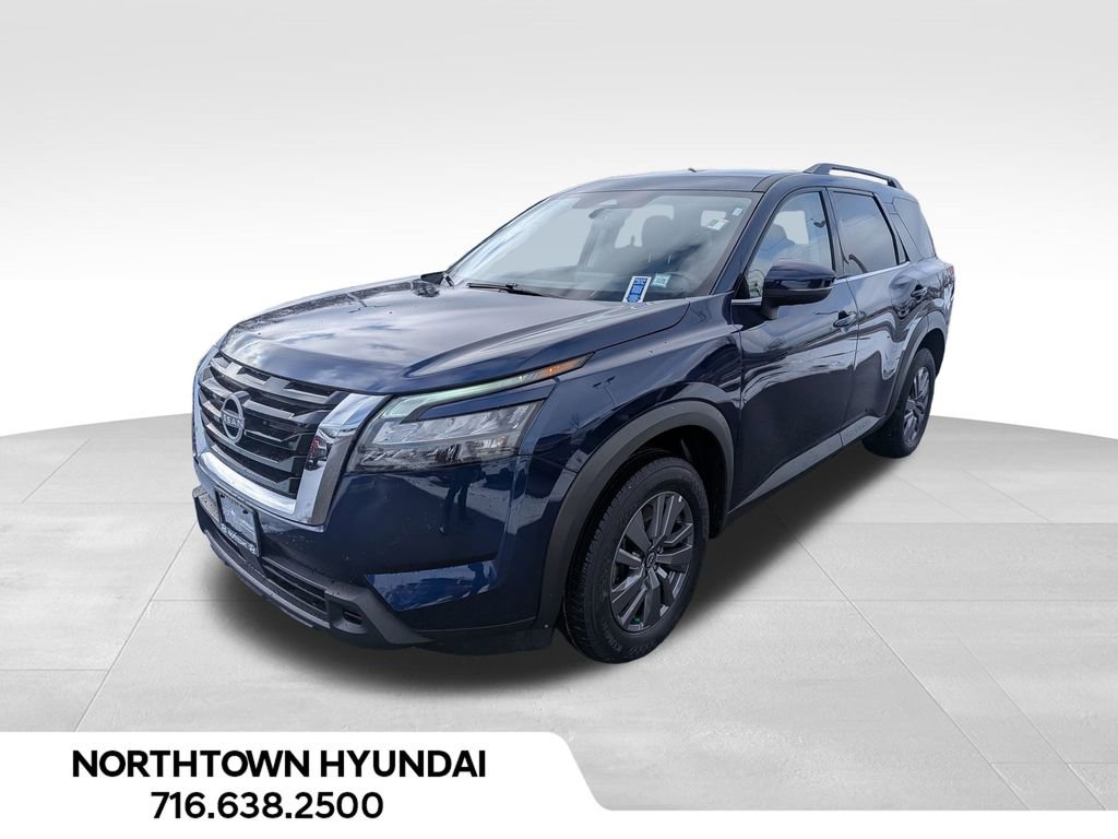 Used 2025 Nissan Pathfinder SV