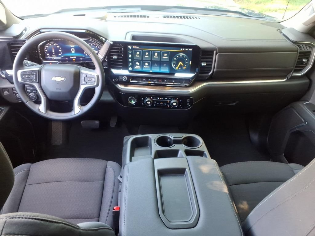 Certified 2024 Chevrolet Silverado 1500 LT AWD/4WD image 21