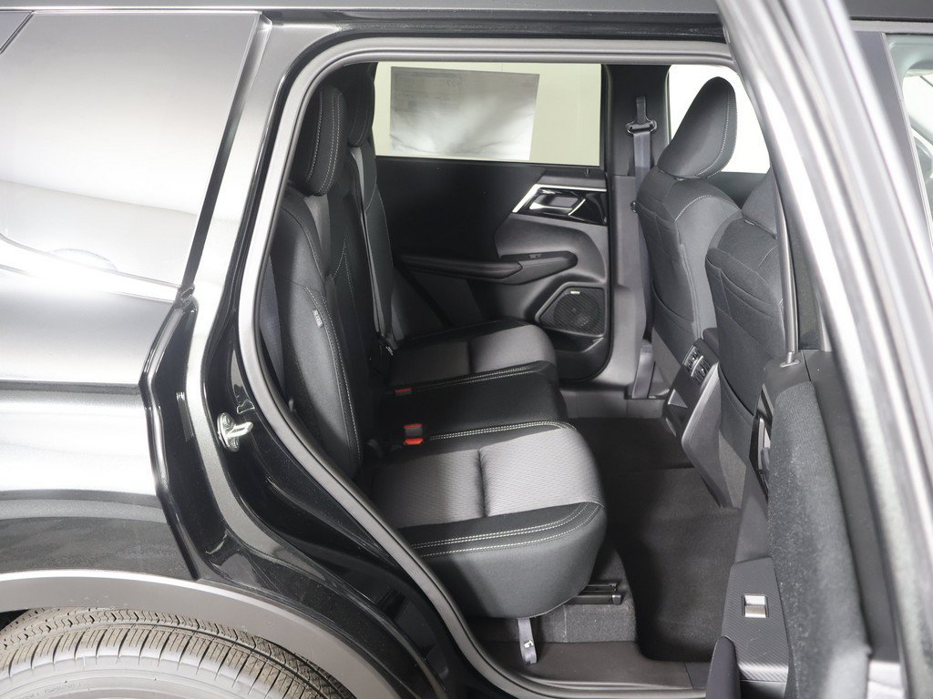 New 2026 Mitsubishi Outlander ES AWD/4WD image 31
