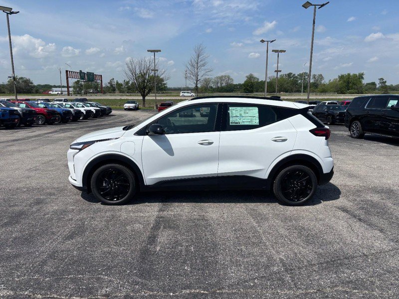 New 2027 Chevrolet Bolt RS FWD video 2