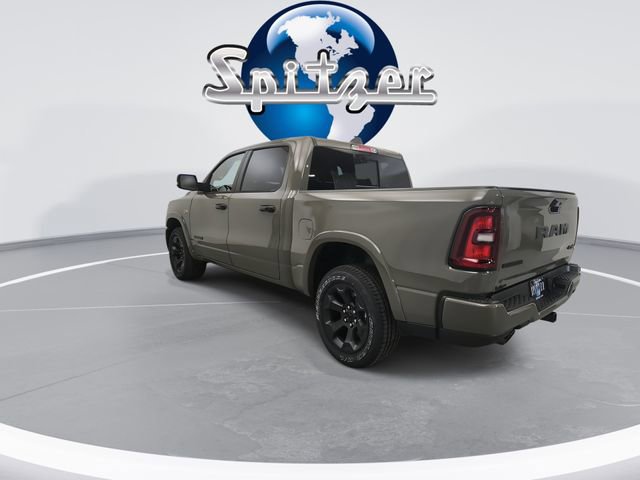 New 2026 RAM 1500 4x4 Crew Cab image 7