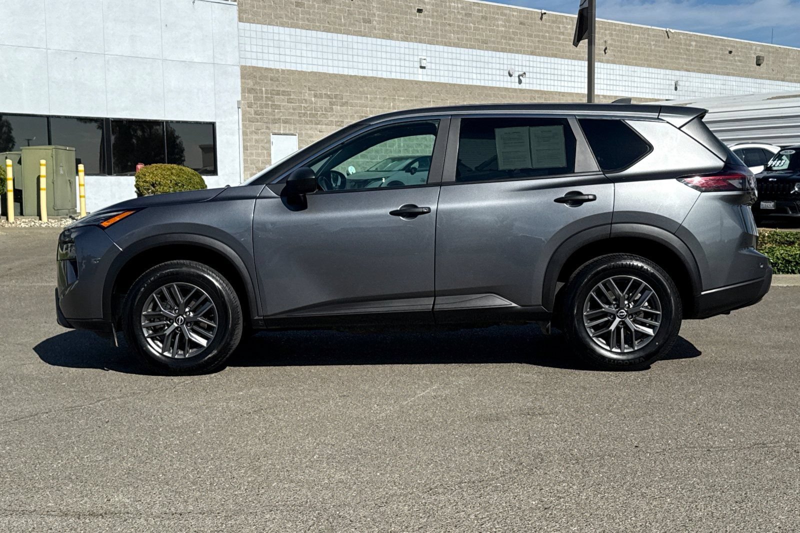Certified 2024 Nissan Rogue S FWD image 9