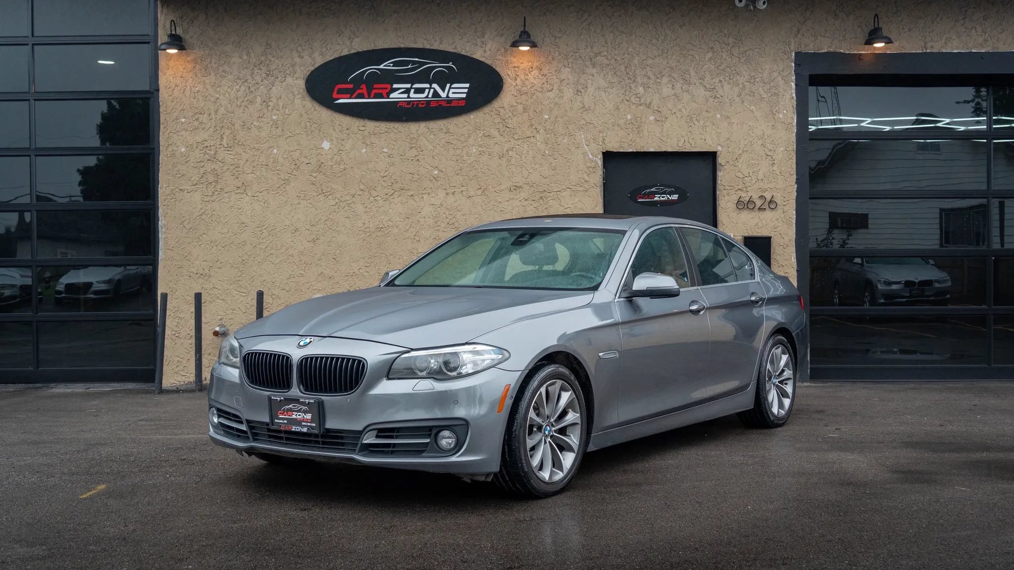 Used 2016 BMW 528i Sedan RWD image 1