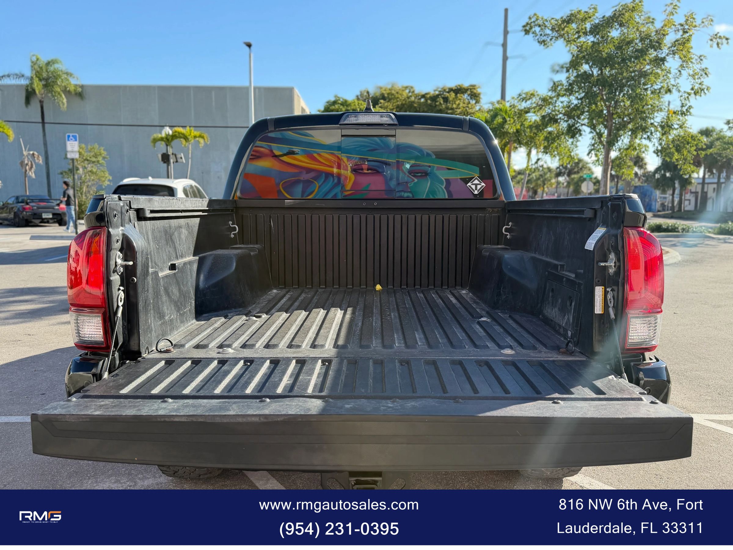 Used 2023 Toyota Tacoma SR5 AWD/4WD image 13