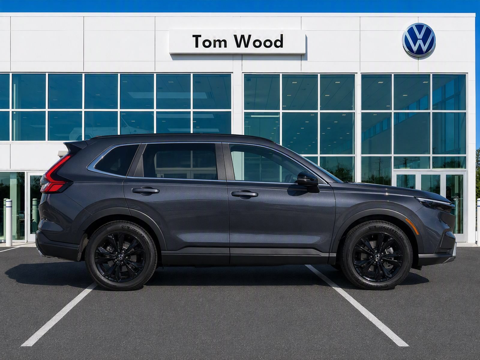 Used 2024 Honda CR-V Sport Touring image 2