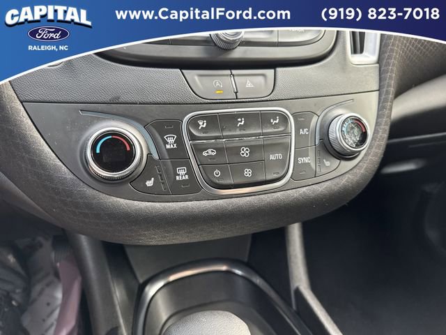 Used 2024 Chevrolet Malibu LT image 28