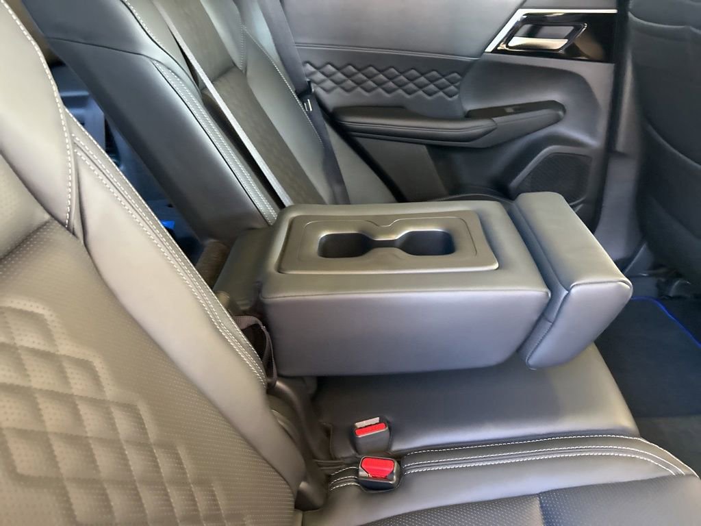 New 2025 Mitsubishi Outlander SEL Black Edition image 35
