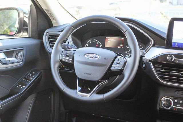 Used 2022 Ford Escape SEL image 21