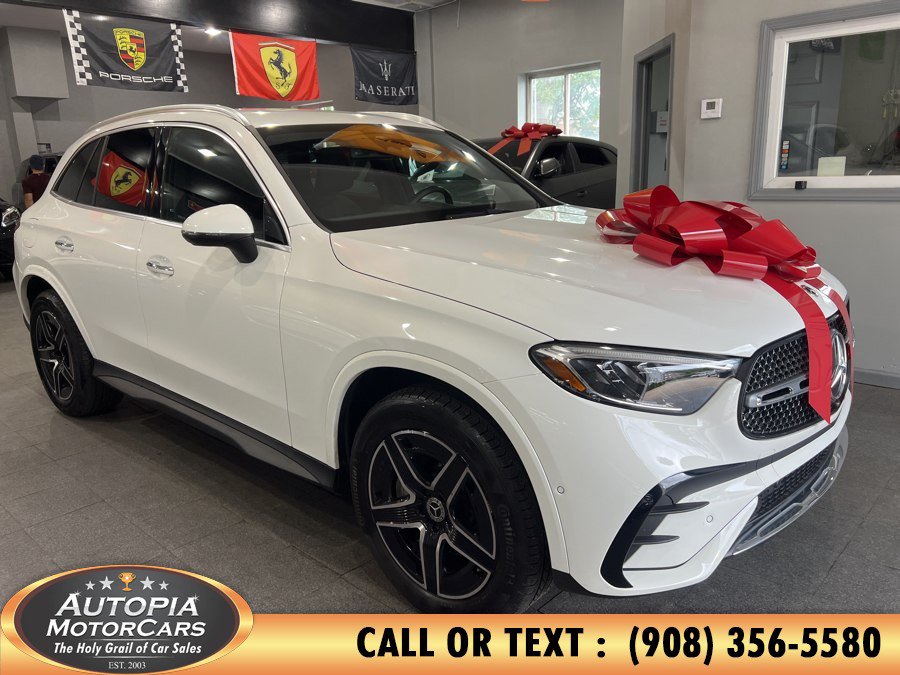 Used 2025 Mercedes-Benz GLC 350e 4MATIC w/ AMG Line image 6