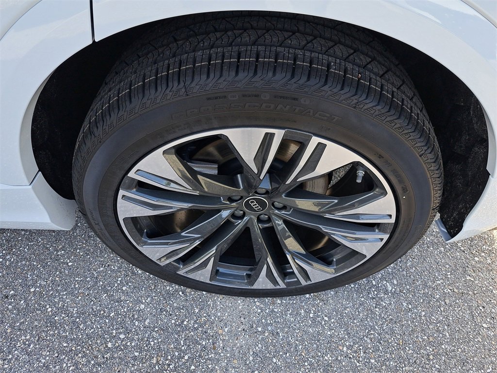 New 2026 Audi Q8 Premium Plus image 30