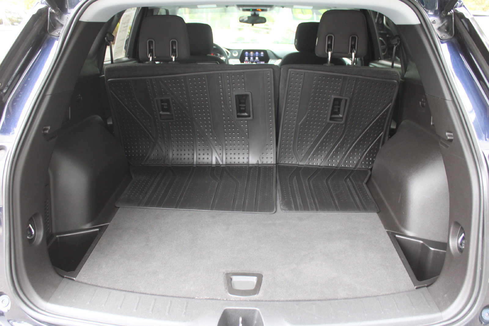 Used 2020 Chevrolet Blazer LT w/ LPO, Floor Liner Package FWD image 10