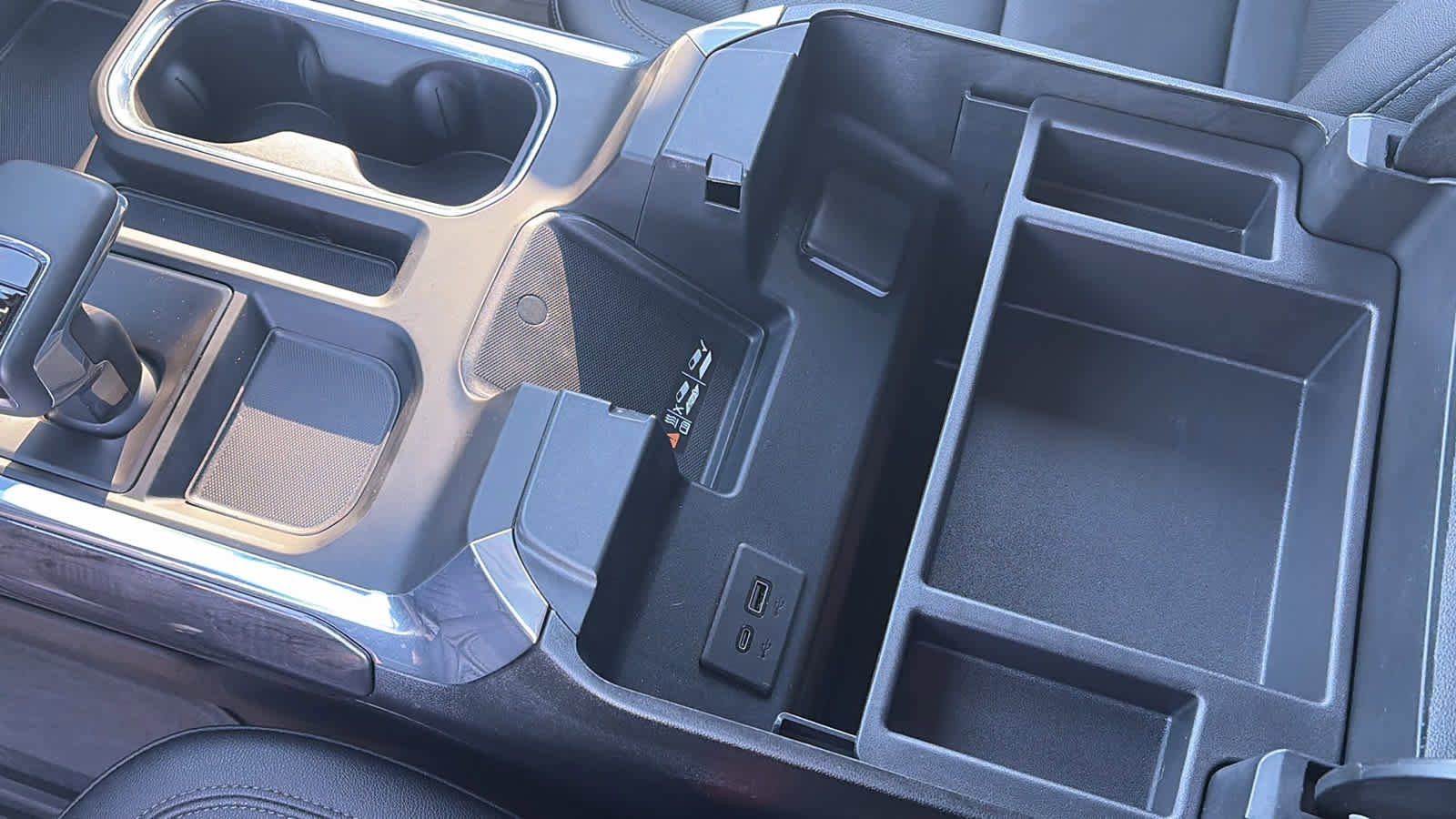 Used 2024 Chevrolet Silverado 1500 LTZ image 21