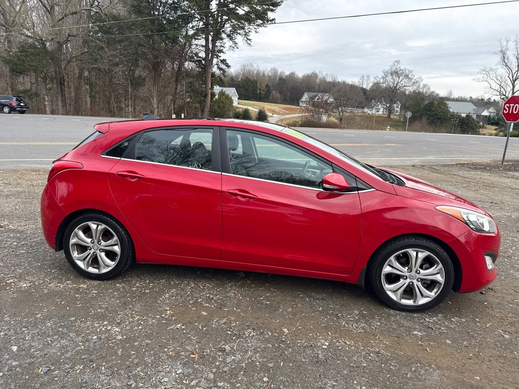 Used 2013 Hyundai Elantra GT w/ Tech Pkg image 5