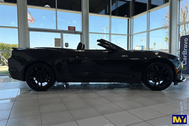 Used 2024 Chevrolet Camaro LT RWD image 3