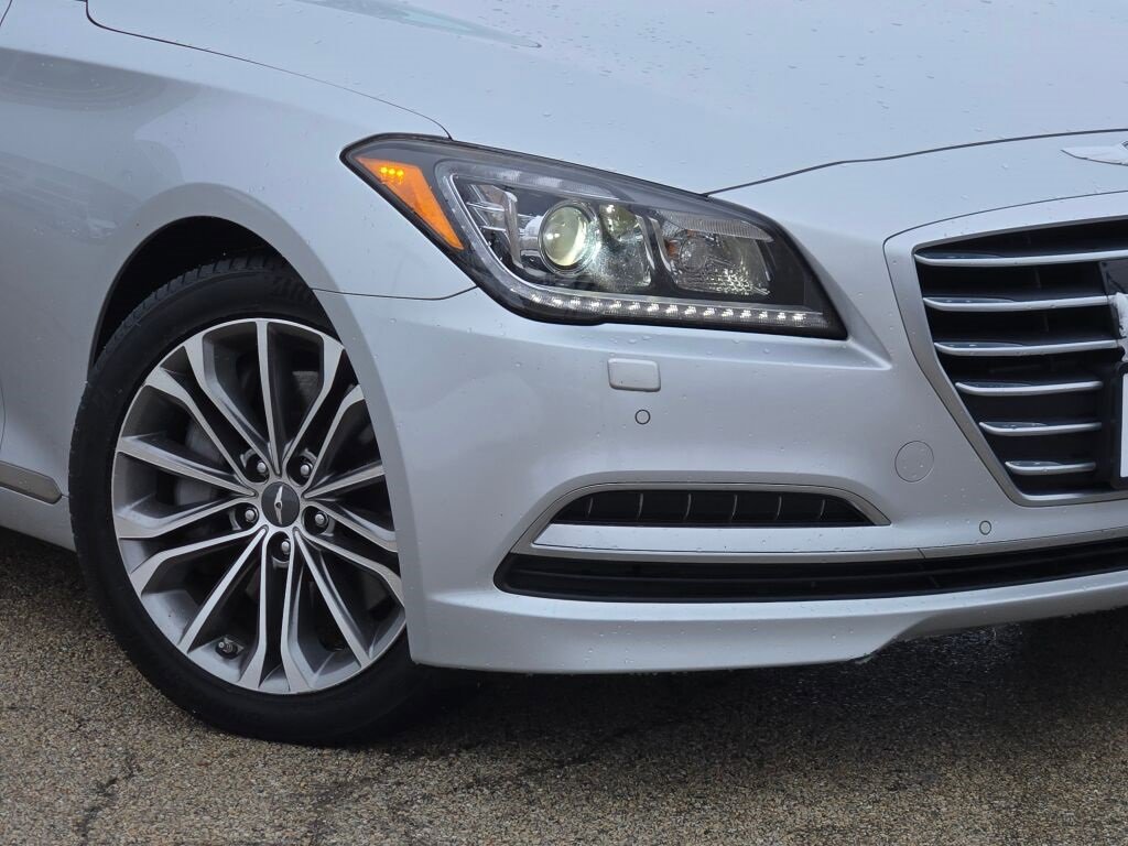 Used 2015 Hyundai Genesis 3.8 w/ Option Group 04 image 4