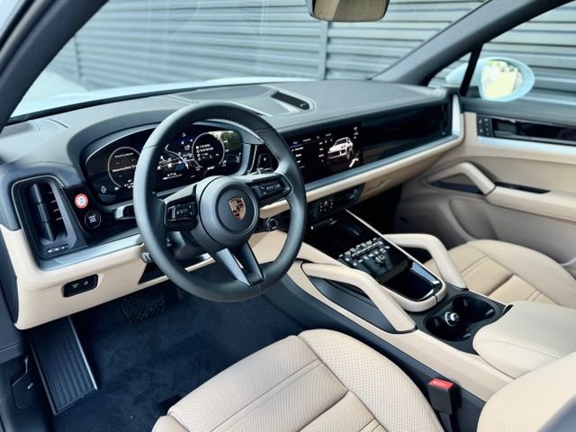 New 2026 Porsche Cayenne AWD/4WD image 4